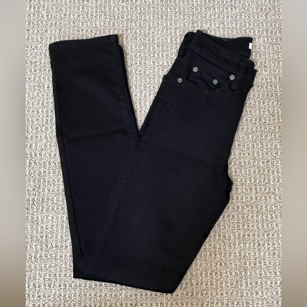 Levi's Black Women’s Straight Jeans .. Size 24